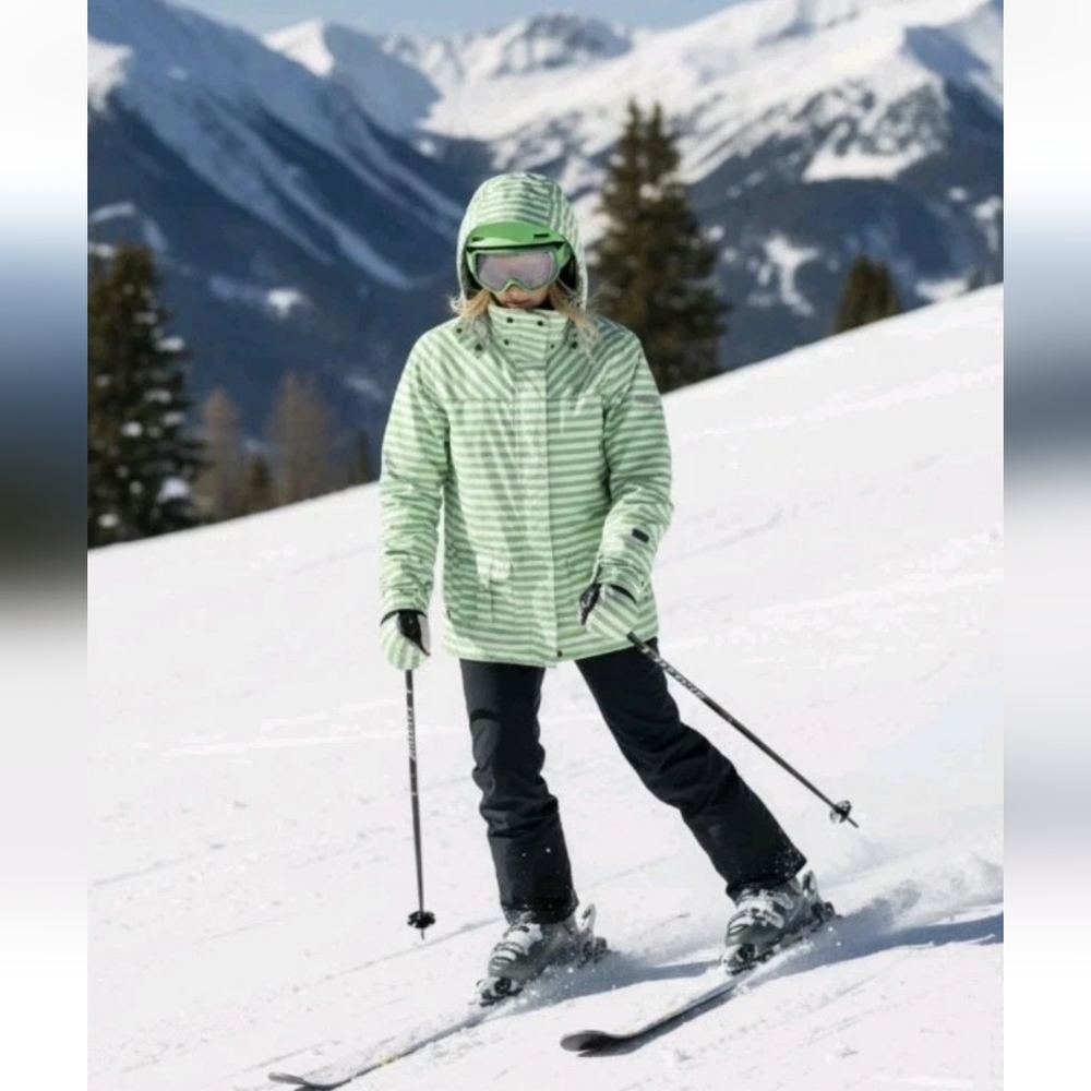 Special Blend 10K Women's Green Striped Waterproof Snowboard Ski Jacket! Size M